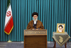Imam Khamenei: Capai Kemajuan dan Entaskan Kemiskinan dengan Merperkuat Produksi Imam Khamenei: Capai Kemajuan dan Entaskan Kemiskinan dengan Merperkuat Produksi