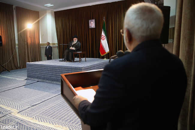 Ayatollah Khamenei meets with ambassadors and Foreign Ministry officials