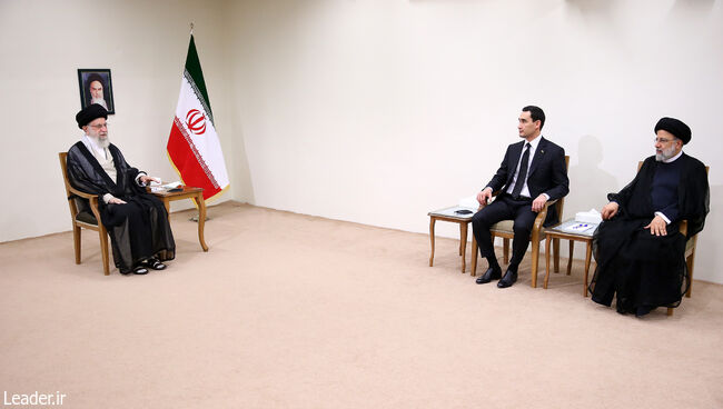 The Leader meets the President of Turkmenistan and his accompanying delegation