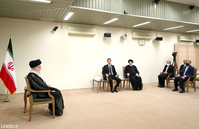 The Leader meets the President of Turkmenistan and his accompanying delegation