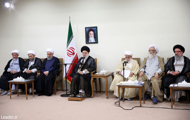 Ayatollah Khamenei meets with members of the Assembly of Experts