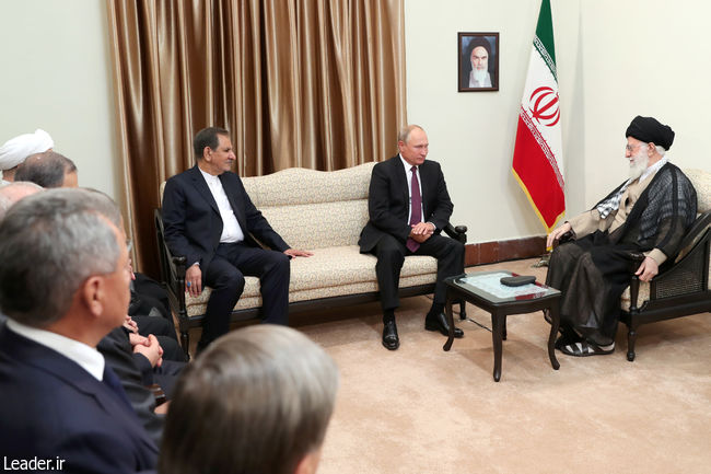 Ayatollah Khamenei meets with the Russian President and his accompanying delegation