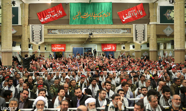 Ayatollah Khamenei meets with officials in charge of Rahian-e-Nour pilgrimage tours.