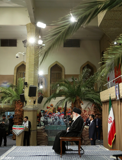 Ayatollah Khamenei meets with officials in charge of Rahian-e-Nour pilgrimage tours.