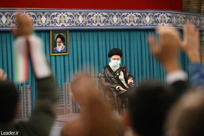 Supreme Leader of the Islamic Revolution in a meeting with hundreds of school children