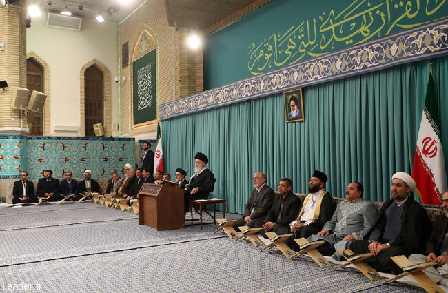 İslam İnkılabı Lideri'nin 40. Uluslararası Kur'an-ı Kerim Yarışması'na katılan Kur’an kârileri ve hafızlarını kabul etmesi