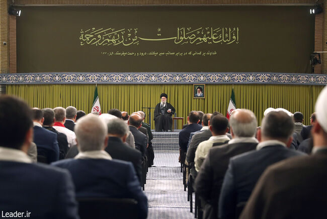 The Leader meeting with the Congress of 24,000 Martyrs of Khuzestan organisers: