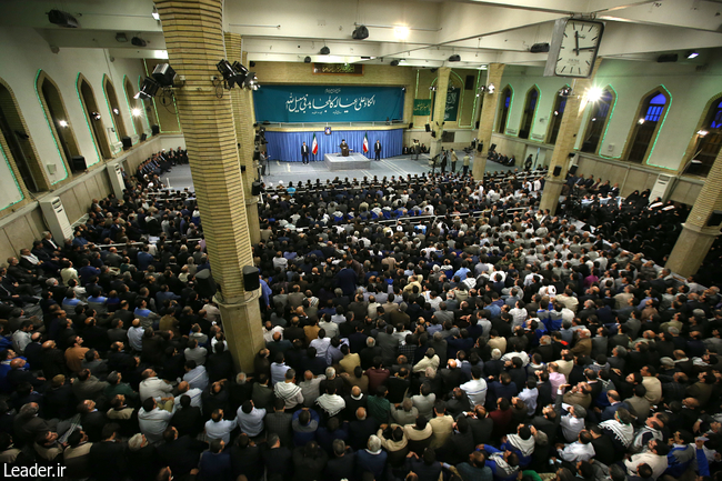 Ayatollah Khamenei meets with laborers on the eve of Labor Day.