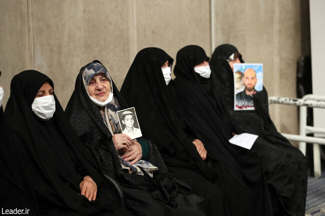 The Leader of the Islamic Revolution in a meeting with a group of eulogists and poets of Ahl al-Bayt (s.a)