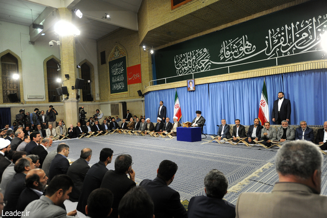 Le Leader à la réunion coranique, au premier jour du mois béni de ramadan :