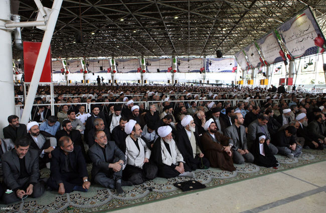 اقامه نماز جمعه تهران به امامت رهبر معظم انقلاب اسلامي
