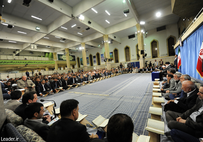 Le Leader à la réunion coranique, au premier jour du mois béni de ramadan :