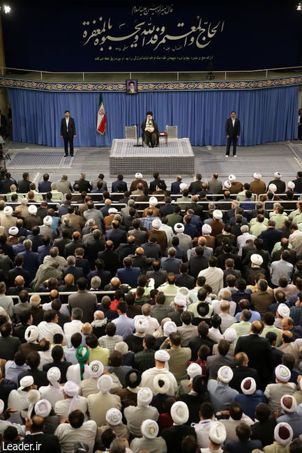 Ayatollah Khamenei meets with officials of Iran’s Hajj organization