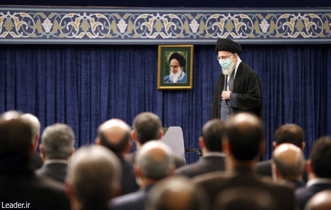 Ayatollah Khamenei's Meeting with Producers, Entrepreneurs, and Those Active in Knowledge-Based Businesses