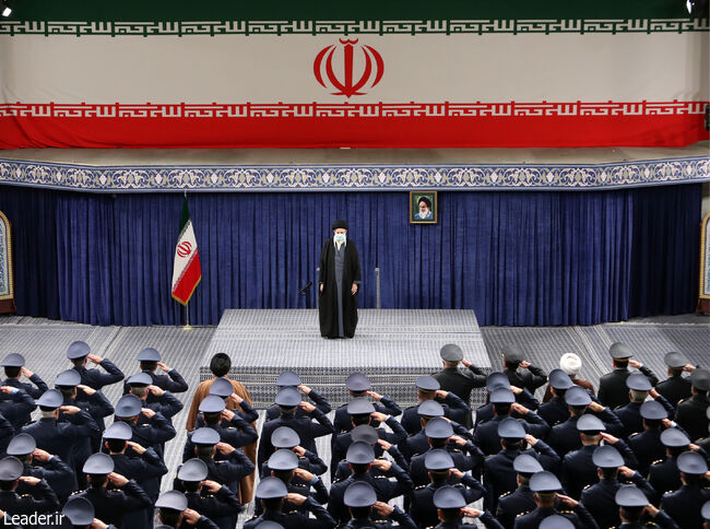 Commander-in-Chief in a meeting with hundreds of commanders and employees of the Air Force and Air Defence of the Military Forces of Iran