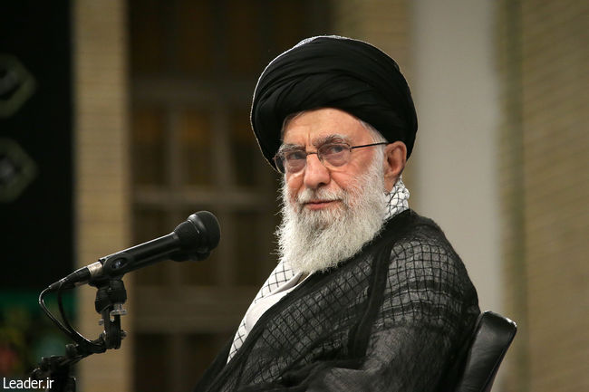 قائد اثورة الإسلامية المعظم يستقبل النخب الشبابية والمواهب العلمية