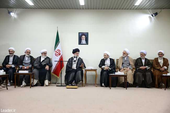 Ayatollah Khamenei receives Judiciary chief and officials.