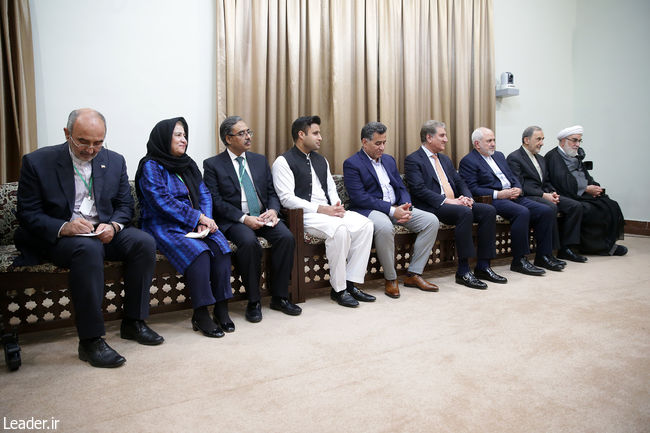 İslam İnkılabı Rehberi'nin Pakistan başbakanı ile görüşmesi