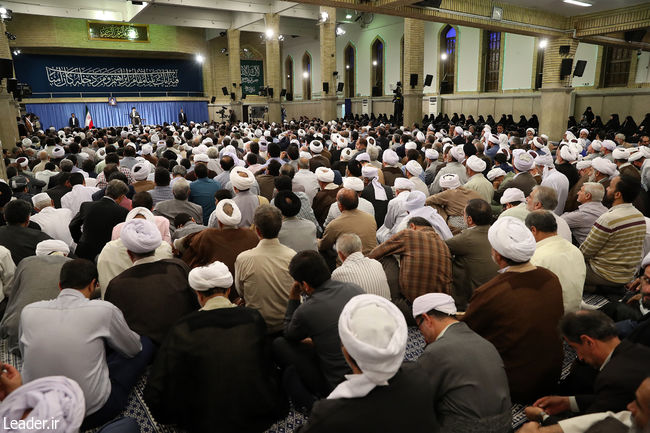 İslam İnkılabı Rehberi Ayetullah Seyyid Ali Hamanei, Hac yetkililerini kabul etti