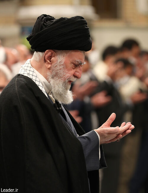 Leader of the Islamic Revolution, in a meeting with a group of poets and Persian language and literature professors