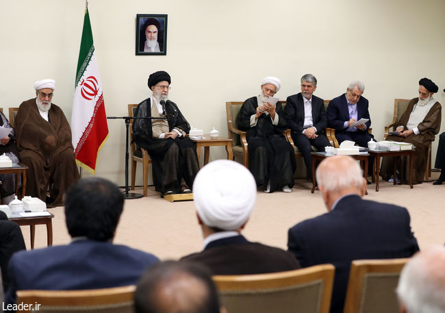 Ayatollah Khamenei receives cultural activists and officials from Yazd and Hamedan provinces.