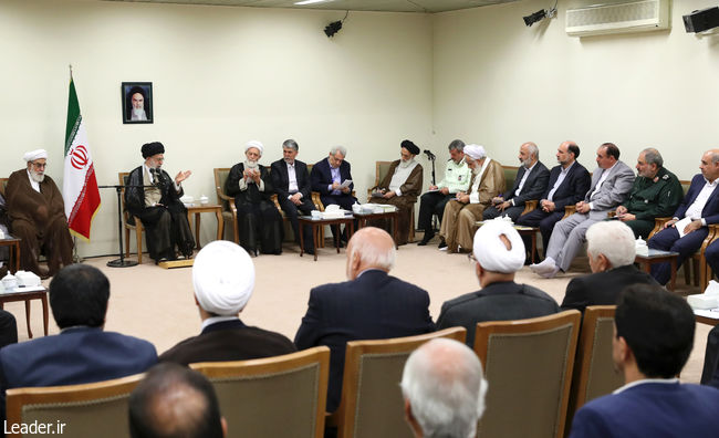 Ayatollah Khamenei receives cultural activists and officials from Yazd and Hamedan provinces.