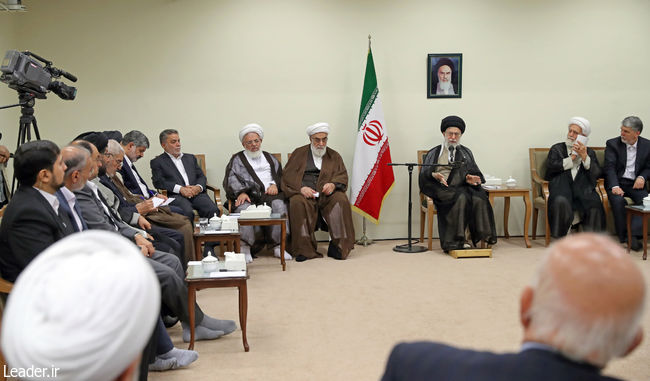 Ayatollah Khamenei receives cultural activists and officials from Yazd and Hamedan provinces.