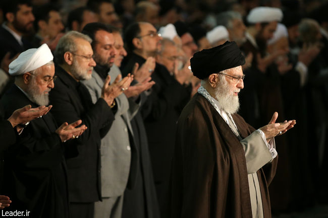 Prière de vendredi de Téhéran, dirigée par l'Ayatollah Khamenei