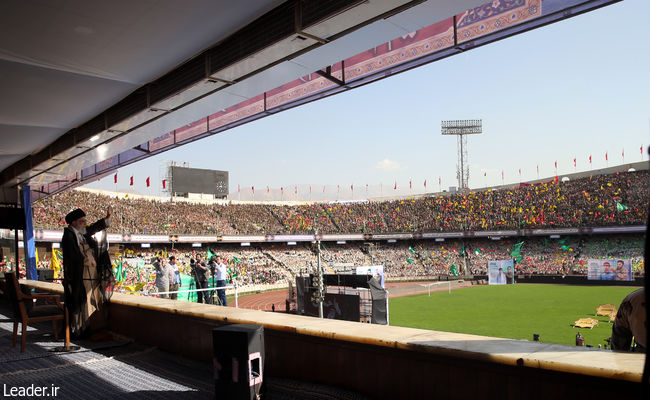 Ayatollah Khamenei addressing a magnificent gathering of Basij forces