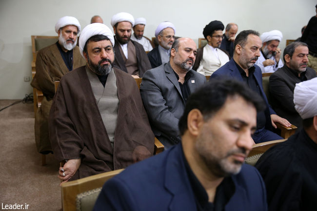 Ayatollah Khamenei receives Iranian Hajj officials in Tehran.
