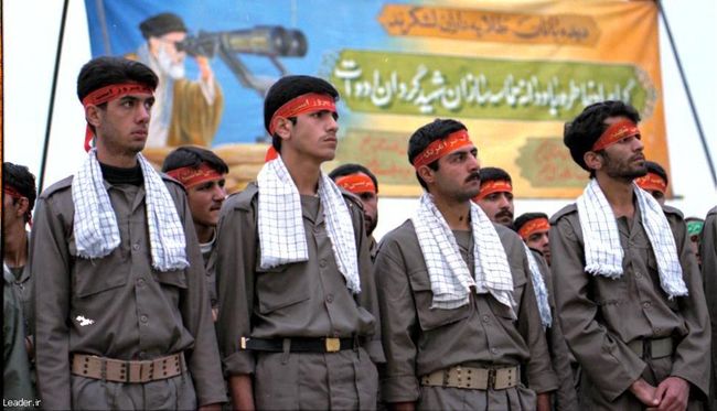 بيانات در جمع‌ نيروهاي‌ مسلح‌ استان‌ مركزي‌ در پادگان‌ امام‌ علي‌ (ع‌) 