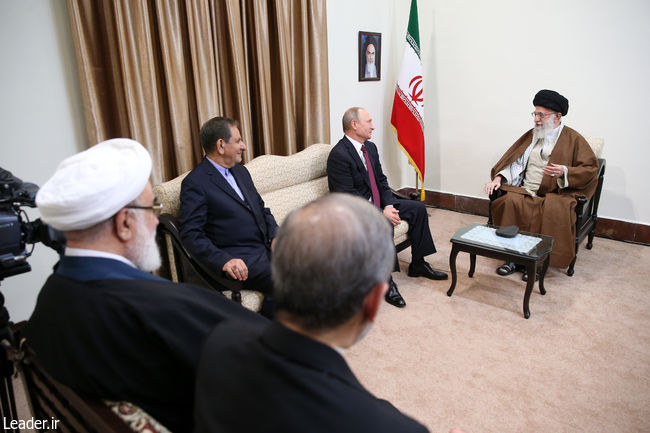 Ayatollah Khamenei meets with Russia's president and his accompanying delegation.