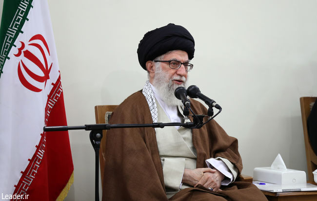 Ayatollah Khamenei among officials form Qom and East Azerbaijan provinces.