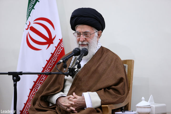 Ayatollah Khamenei meets with high-ranking Iranian officials following the earthquake in western Iran.