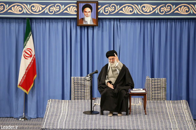 رہبر معظم کی اچھے انتخاب کے ذریعہ قوی پارلیمنٹ اور قوی ایران بنانے پر تاکید