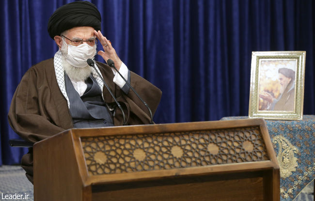 سروصدای اراذل مسلط بر آمریکا ذهن کسی را مشغول نکند/ علاج همه مشکلات در داخل است/ توان مدیریتی در برخی بخشهای اقتصادی ضعیف است/ ترسیدن و خالی کردن میدان عقلانیت نیست/ ترسوها حق ندارند اسم عقلانیت را بیاورند