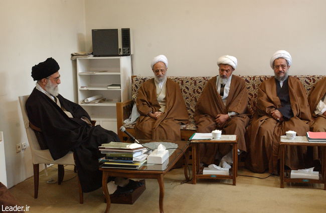 خدمات کمنظیردرتولیداندیشه دینی،تربیت شاگردان ممتازوحضورانقلابی