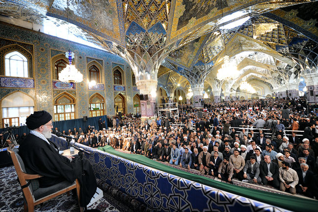 Ayatollah Khamenei addresses a large crowd of pilgrims in Mashhad.