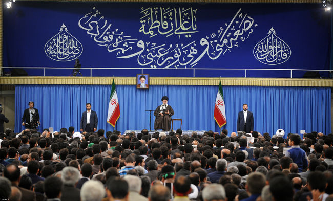 The leader receives a group of eulogizers on birthday anniversary of Hadhrat Fatemeh Zahra.