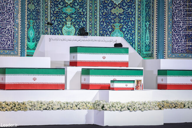 آیین وداع با پیکر قائد شهید انقلاب اسلامی