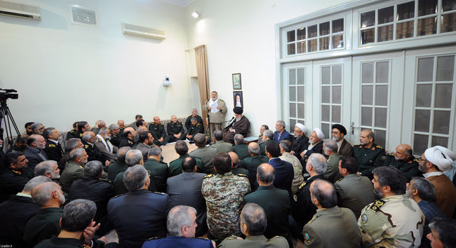 قائد الثورة الإسلامية المعظم يستقبل كبار قادة القوات المسلحة بمناسبة عيد النوروز.