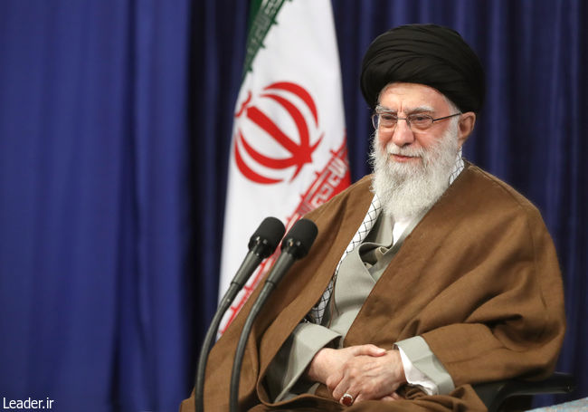 Ayatollah Khamenei meets with Committee on Combating Coronavirus via video conference