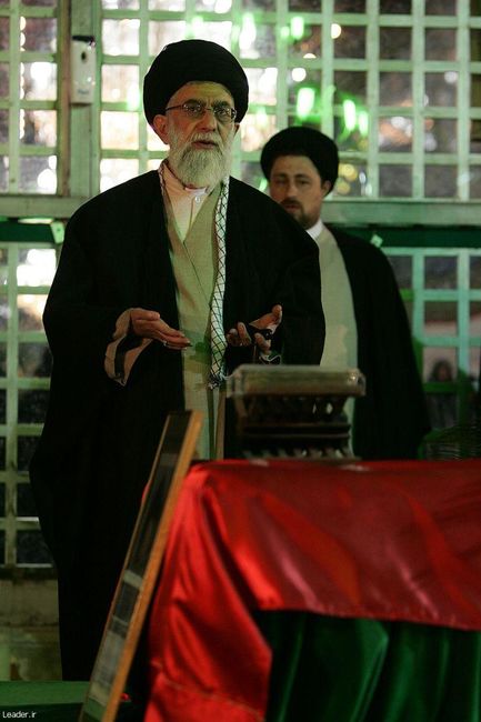 حضور در مرقد مطهر امام خمینی (ره)