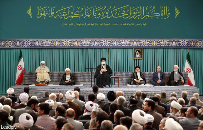 İslam İnkılabı Rehberi'nin nizam yetkilileri, Müslüman ülke elçileri ve vahdet konferansı konuklarını kabul etmesi