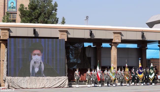 كلمة قائد الثورة الإسلامية المعظم خلال مراسم تخريج طلاب الجامعات العسكرية