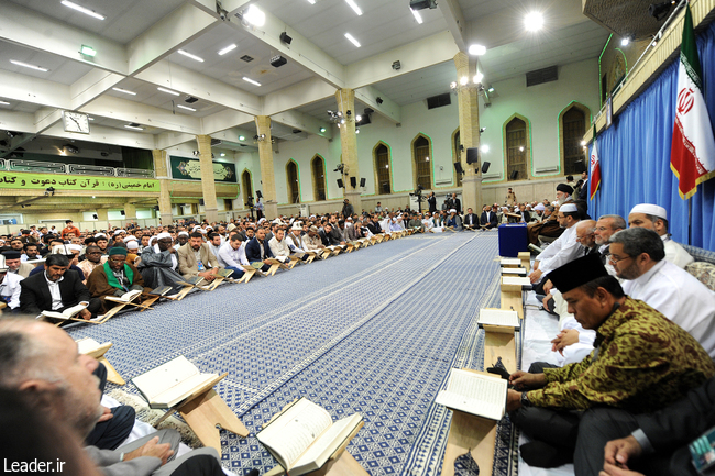 Ayatollah Khamenei receives participants in the 33rd round of International Quran Competitions in Tehran.