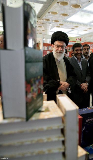 بازدید از بیستمین نمایشگاه بین المللی کتاب تهران