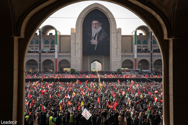 وداع با پیکر مطهر امام شهید امت در مصلای امام خمینی(ره)