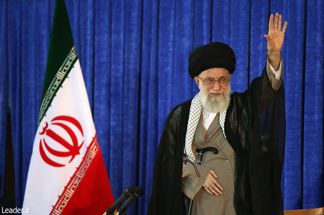 Ayatollah Khamenei addresses a huge number of Imam Khomeini mourners at the Imam’s mausoleum.