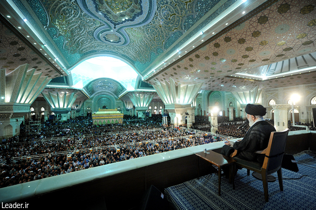 Les cinq indices du révolutionnaire dans le discours du Guide suprême au sanctuaire de l’Imam Khomeiny :